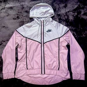 NIKE Windbreaker